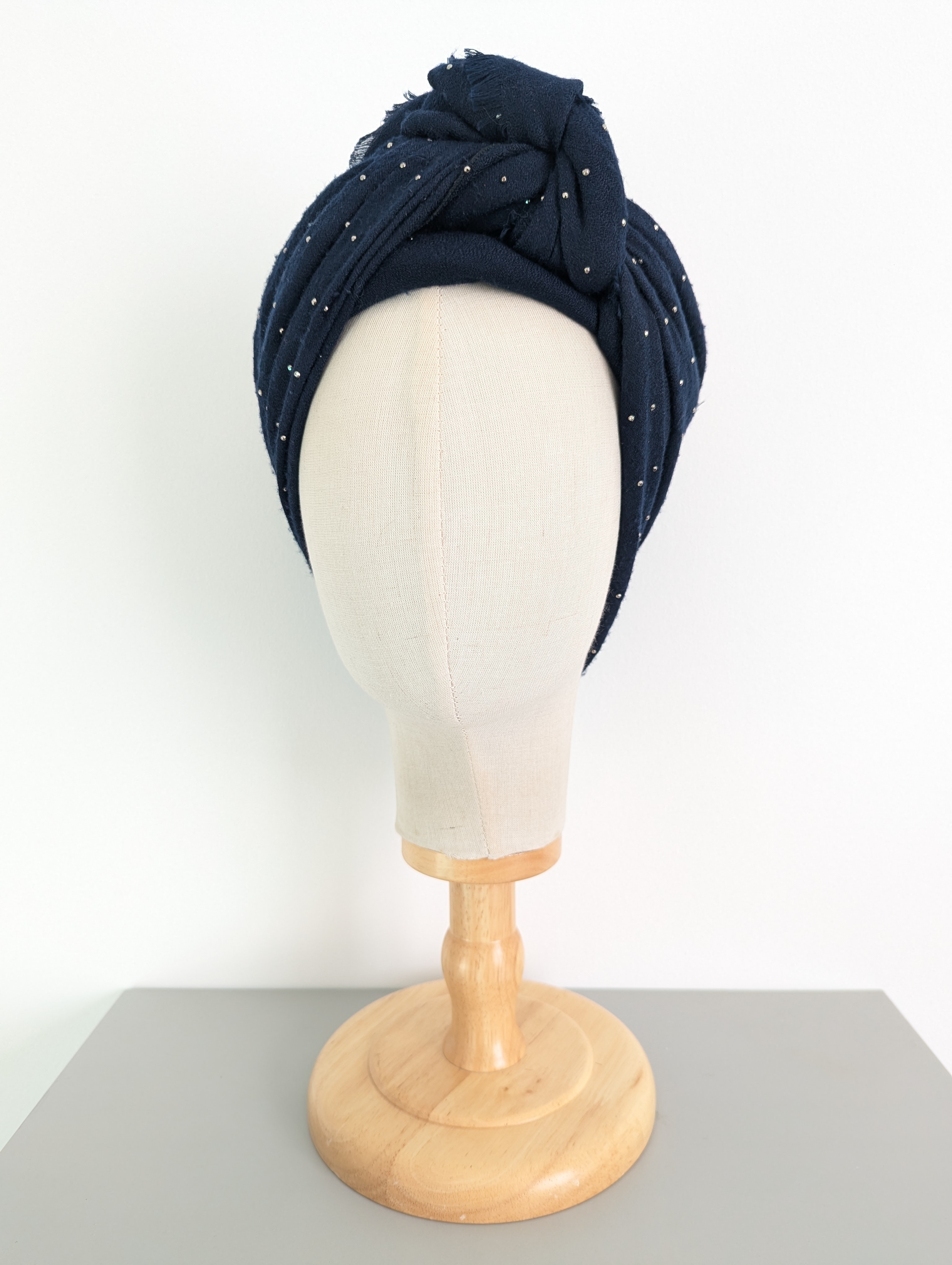 Bonnet foulard Les Bonnards avec petits strass argentés