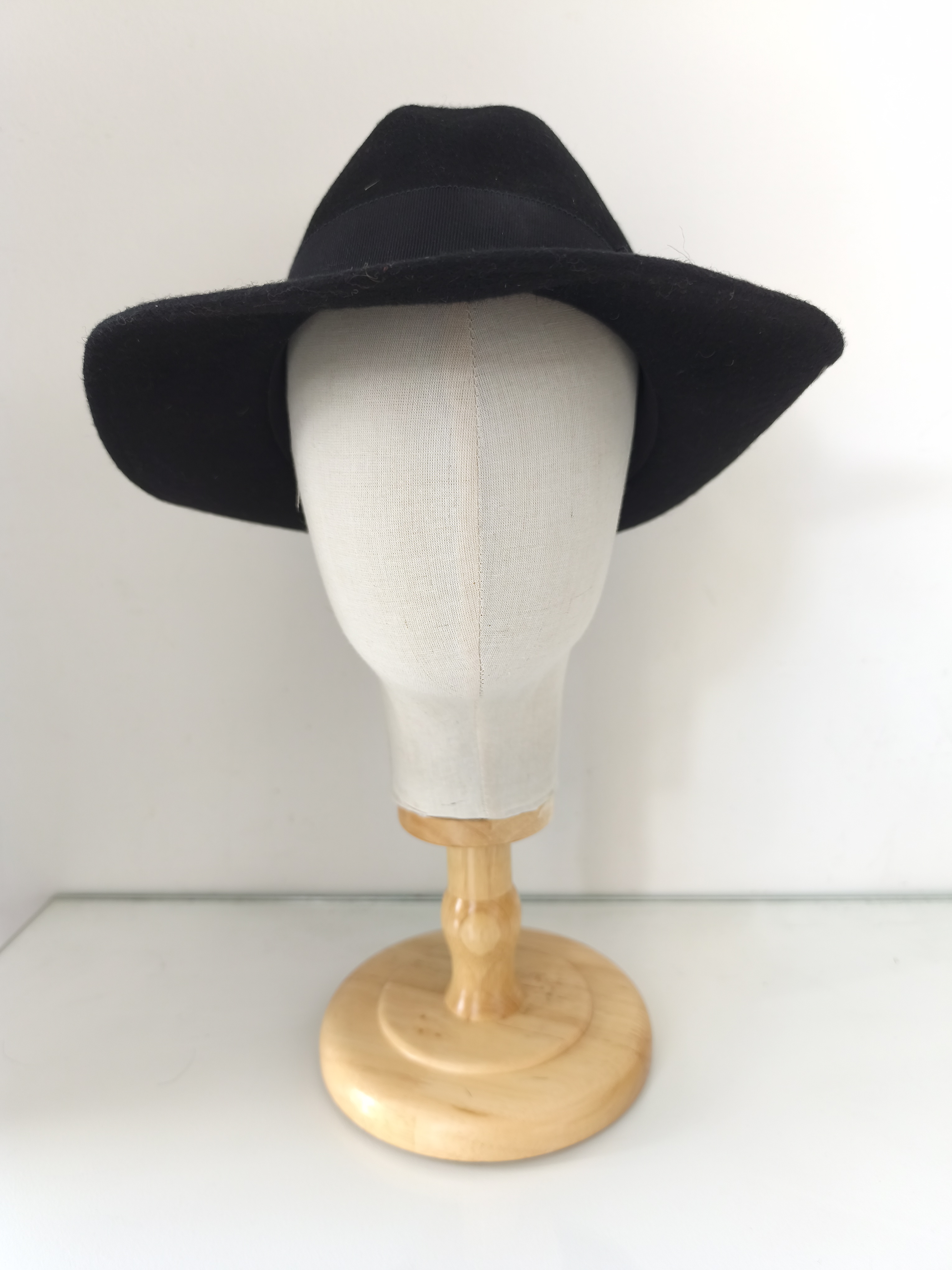 Chapeau noir AALLARD de Megeve