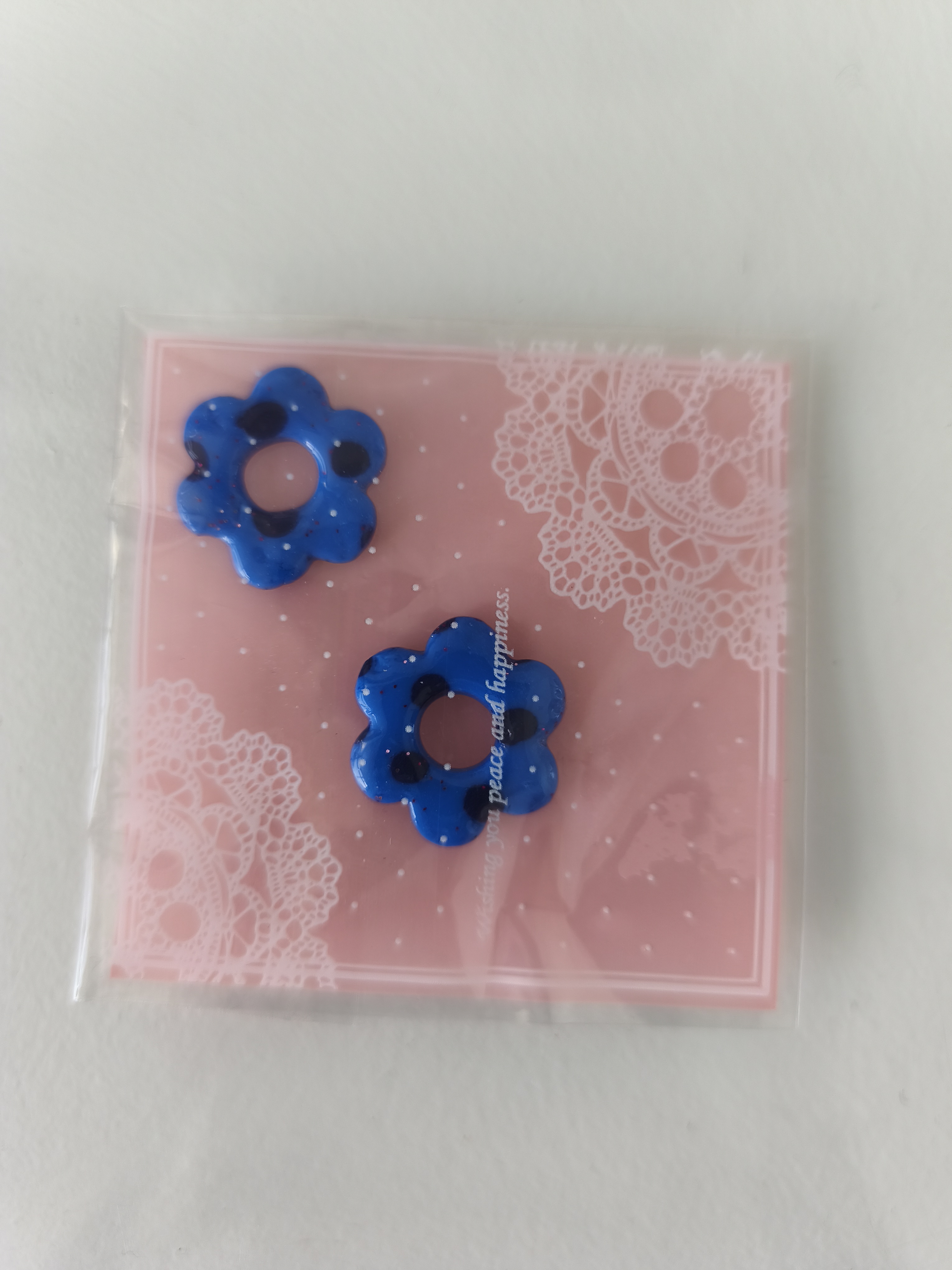 Pampilles à enfiler dans des boules d'oreilles créoles