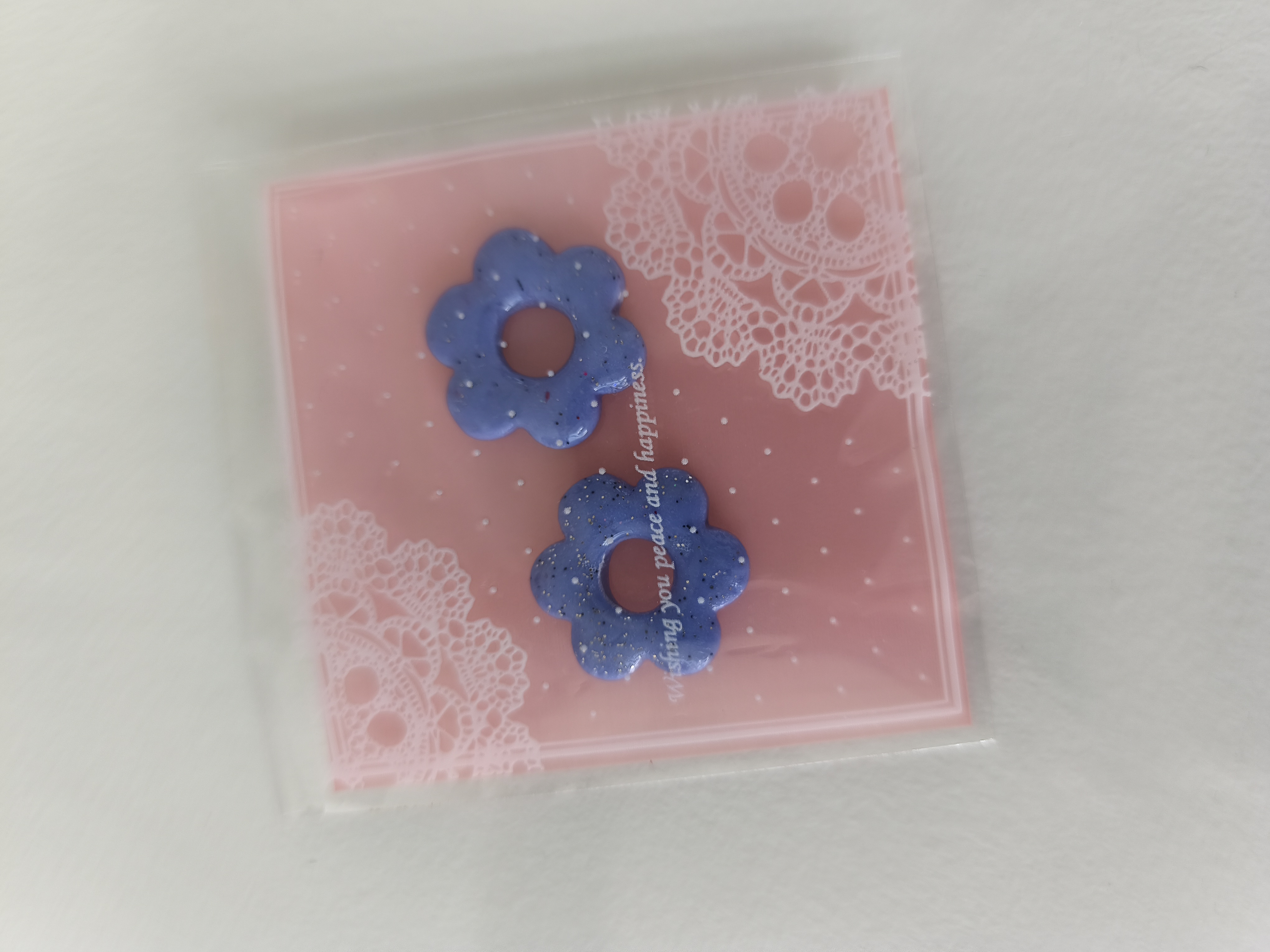 Pampilles à enfiler dans des boules d'oreilles créoles