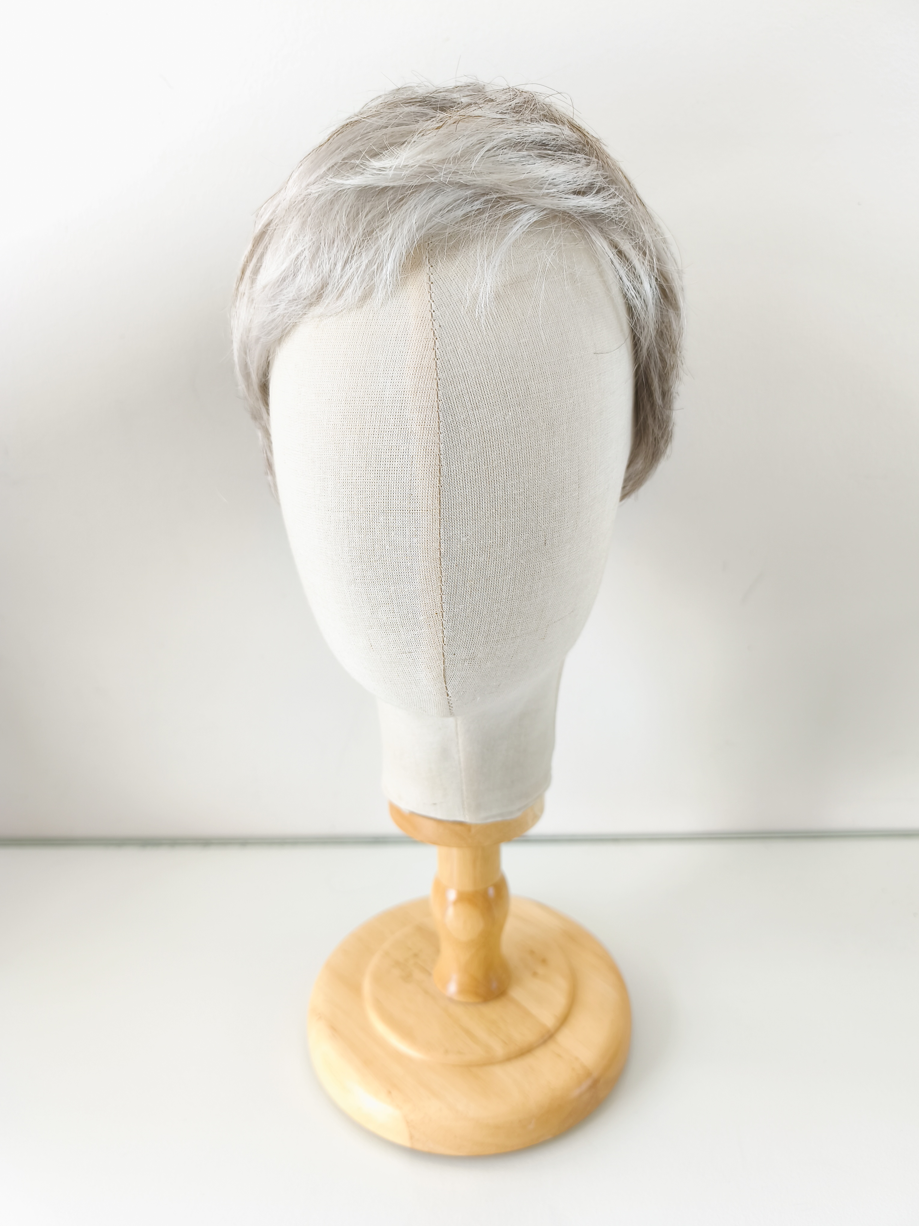 Perruque courte Gisèle Mayer – Image 2