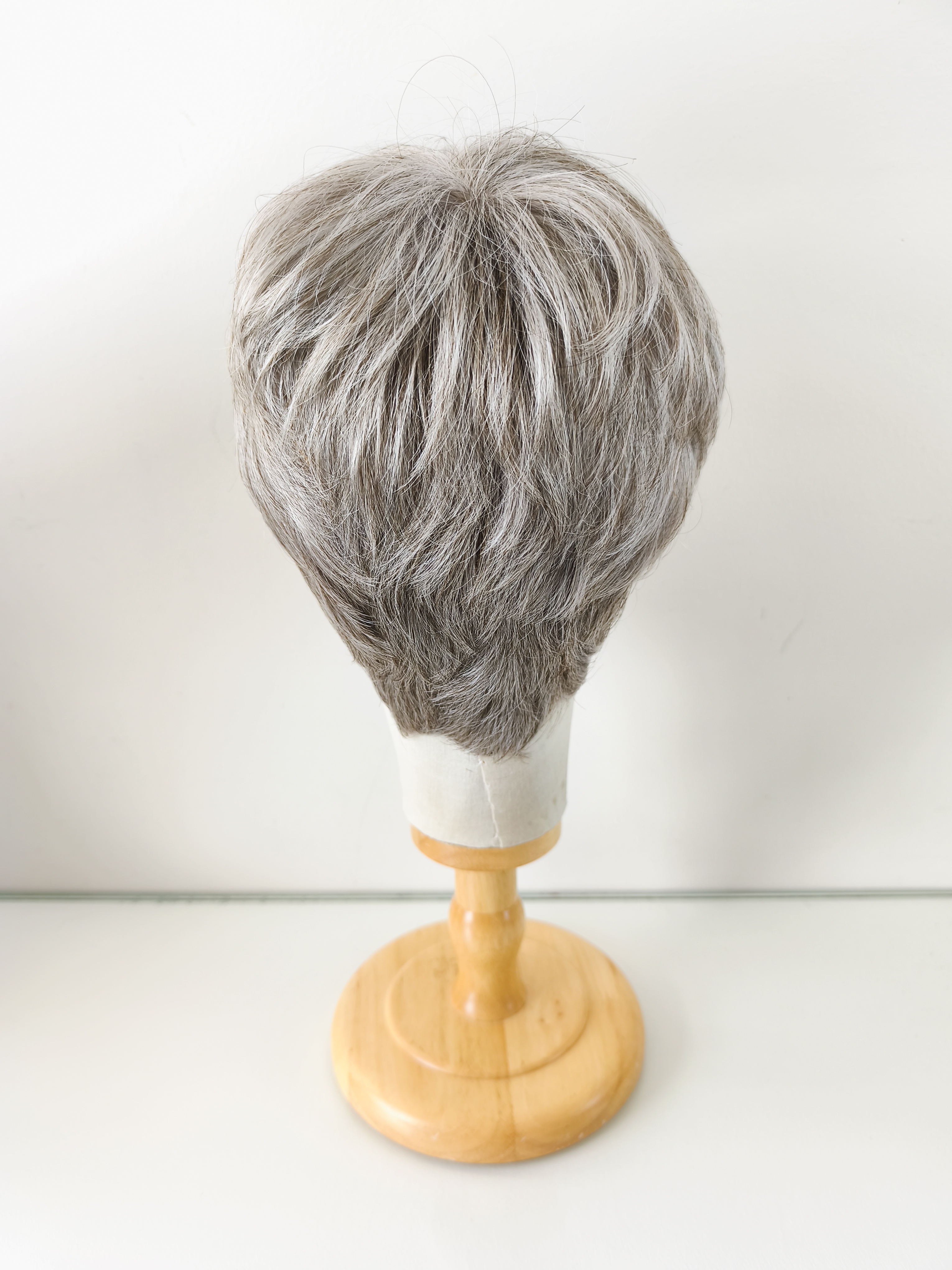 Perruque courte Gisèle Mayer – Image 6