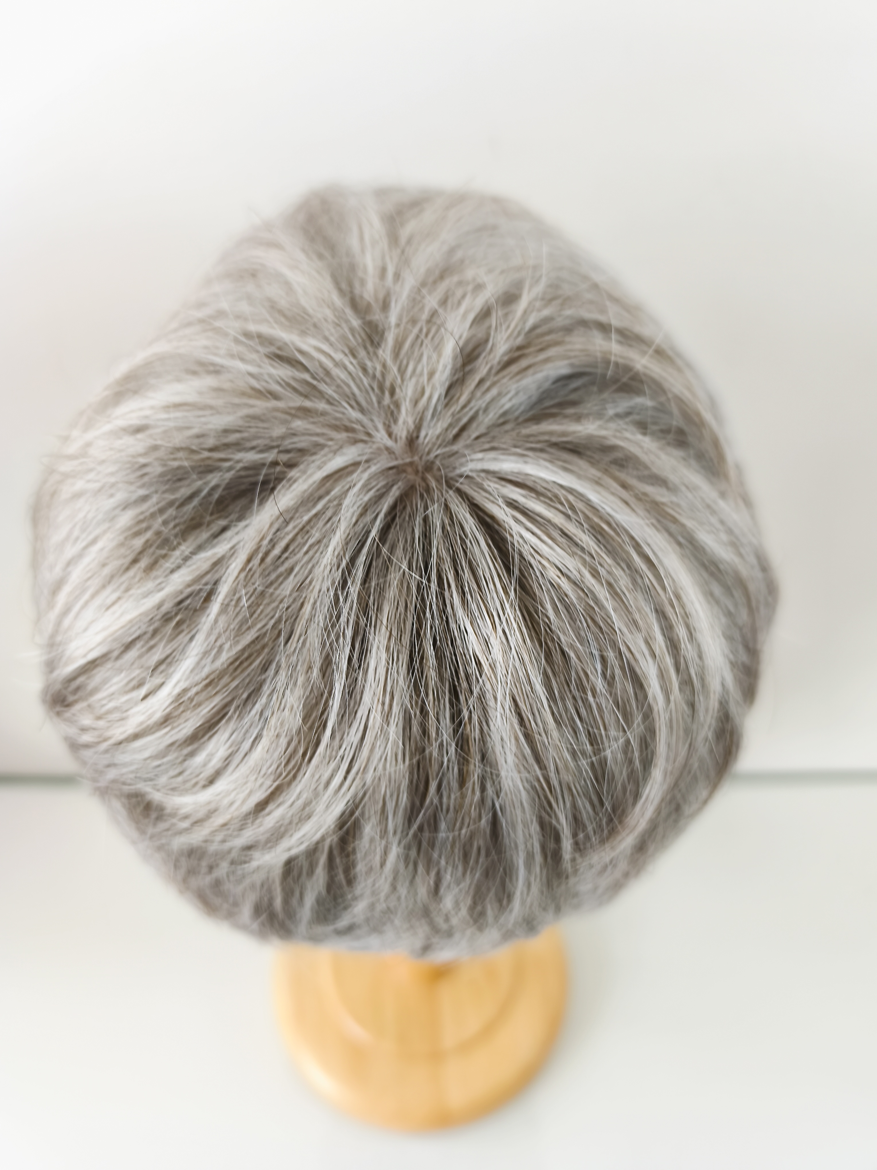 Perruque courte Gisèle Mayer – Image 5