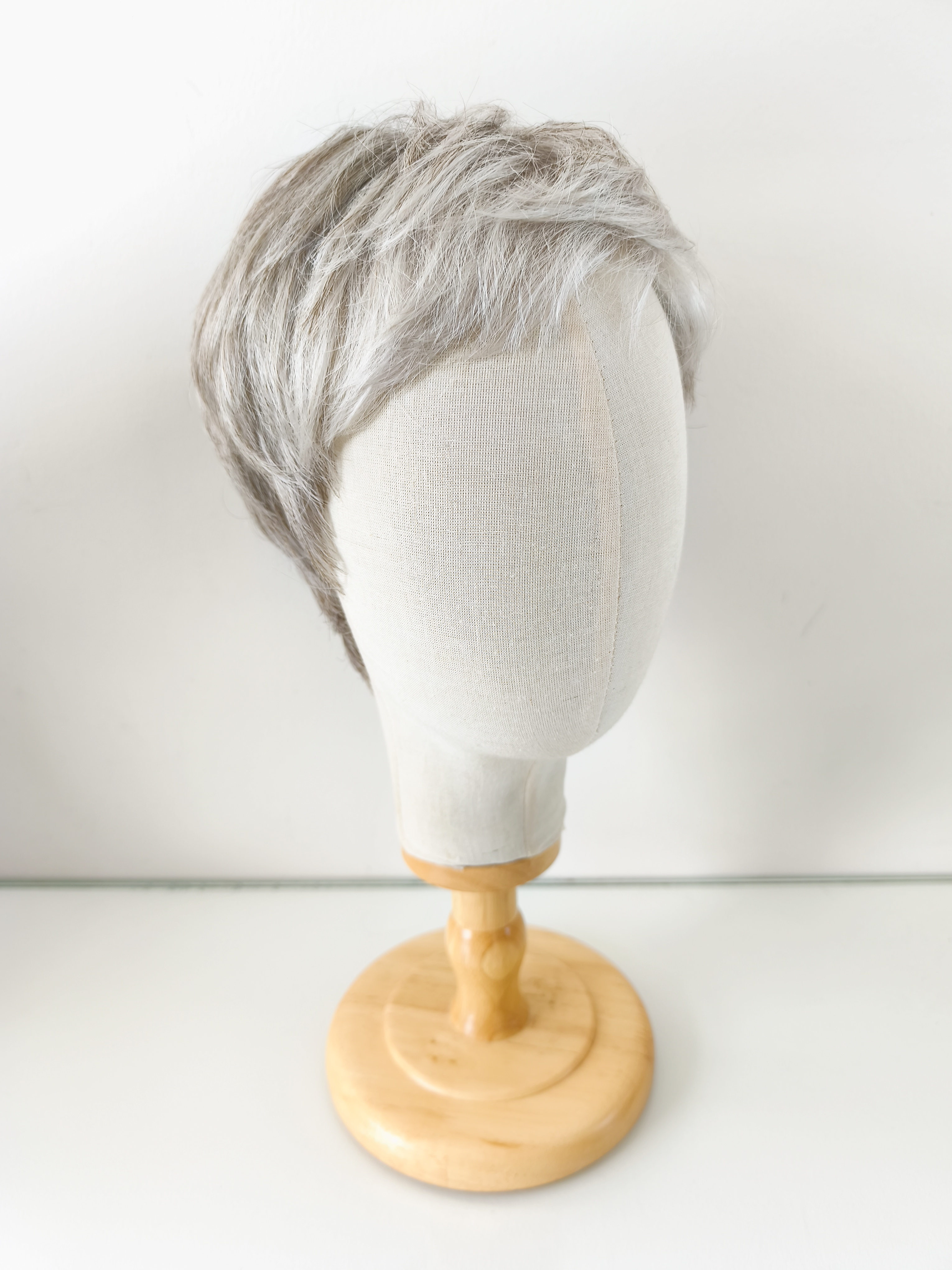 Perruque courte Gisèle Mayer