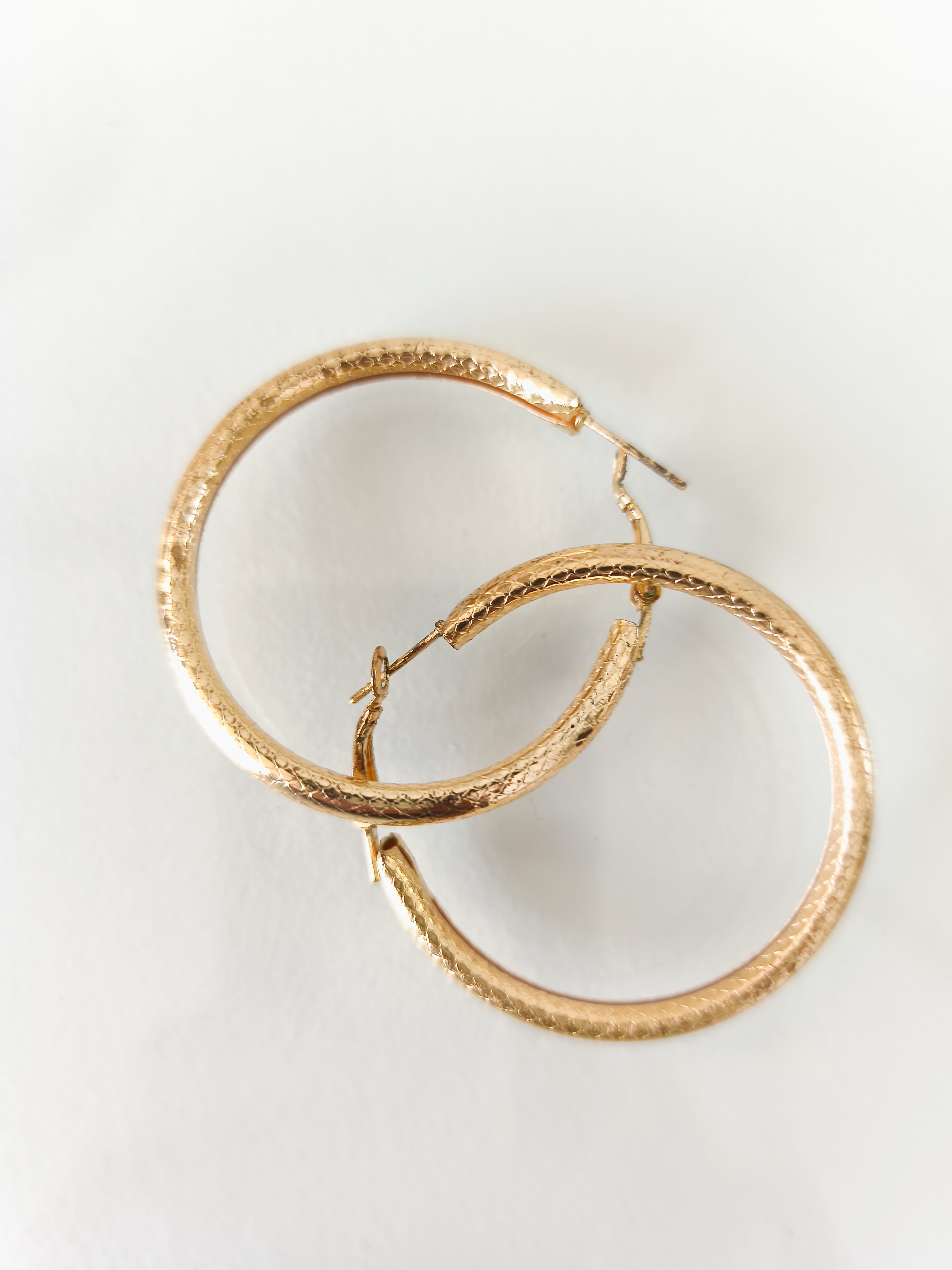 Boucles d'oreilles créoles dorées (003)