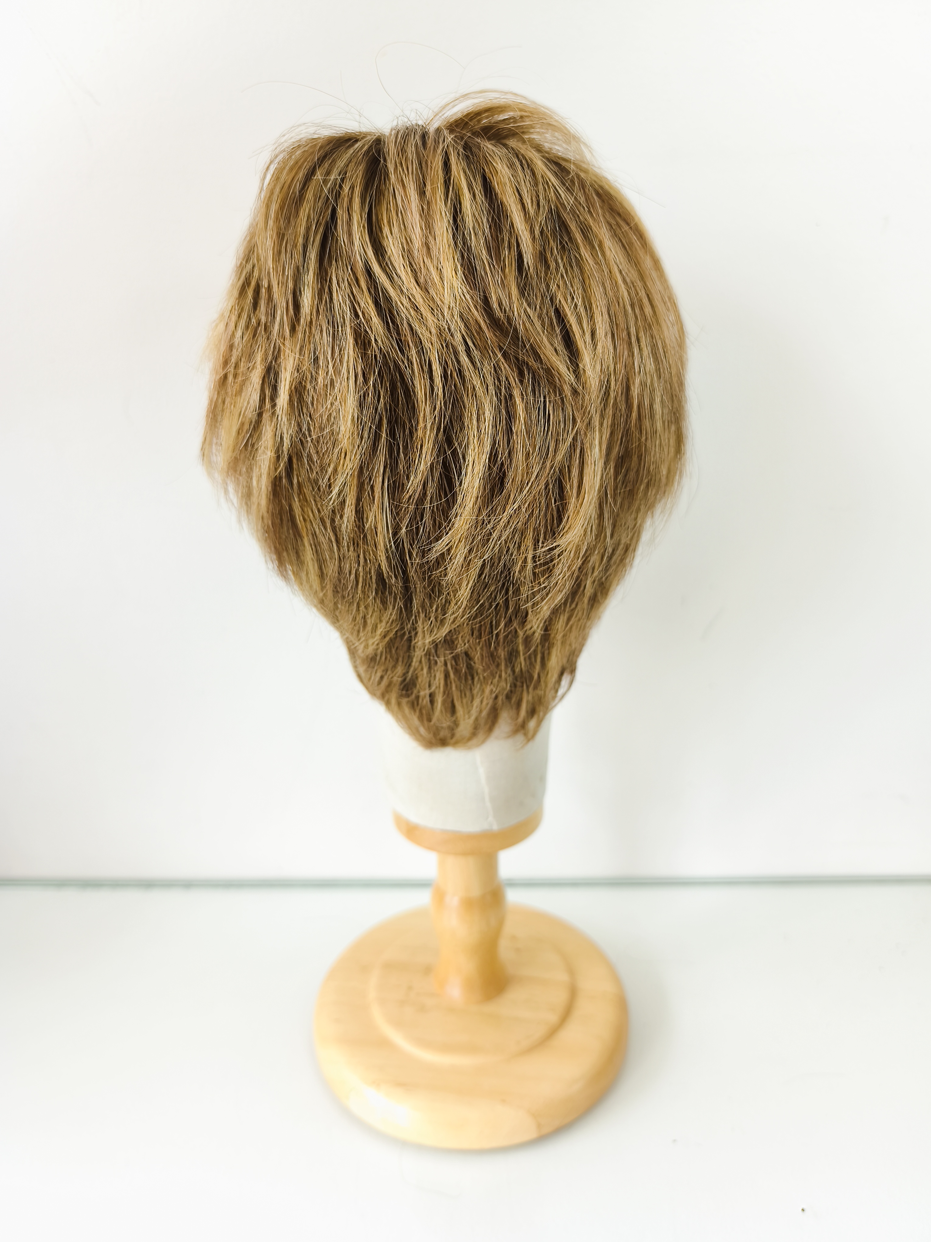 Perruque courte – Image 4