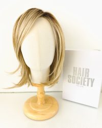 Perruque longue Ellen Wille