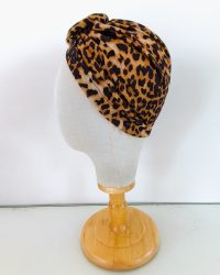 Bonnet avec fleur prénoué