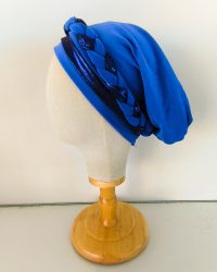 Bonnet avec tresse