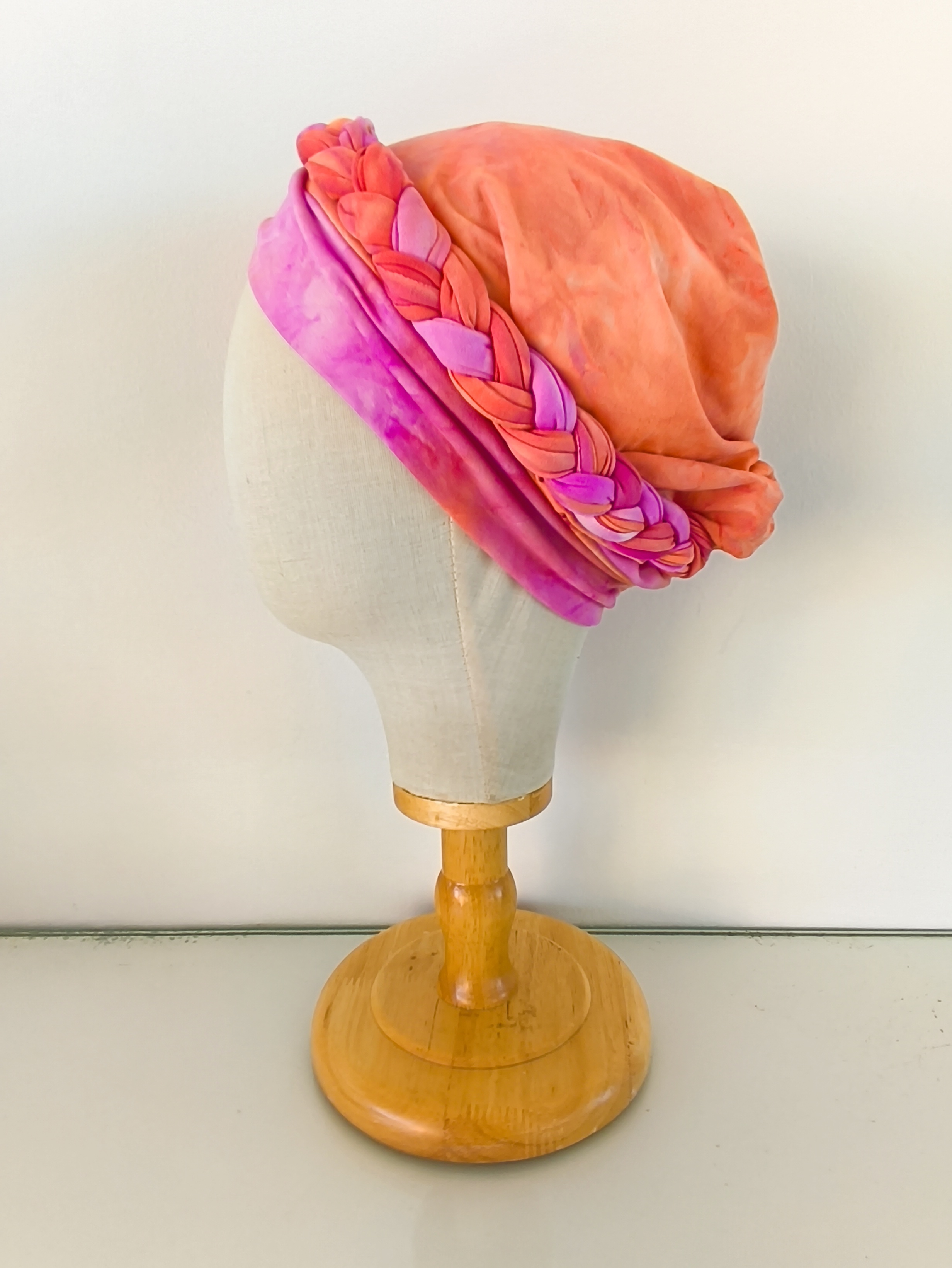 Bonnet avec tresse