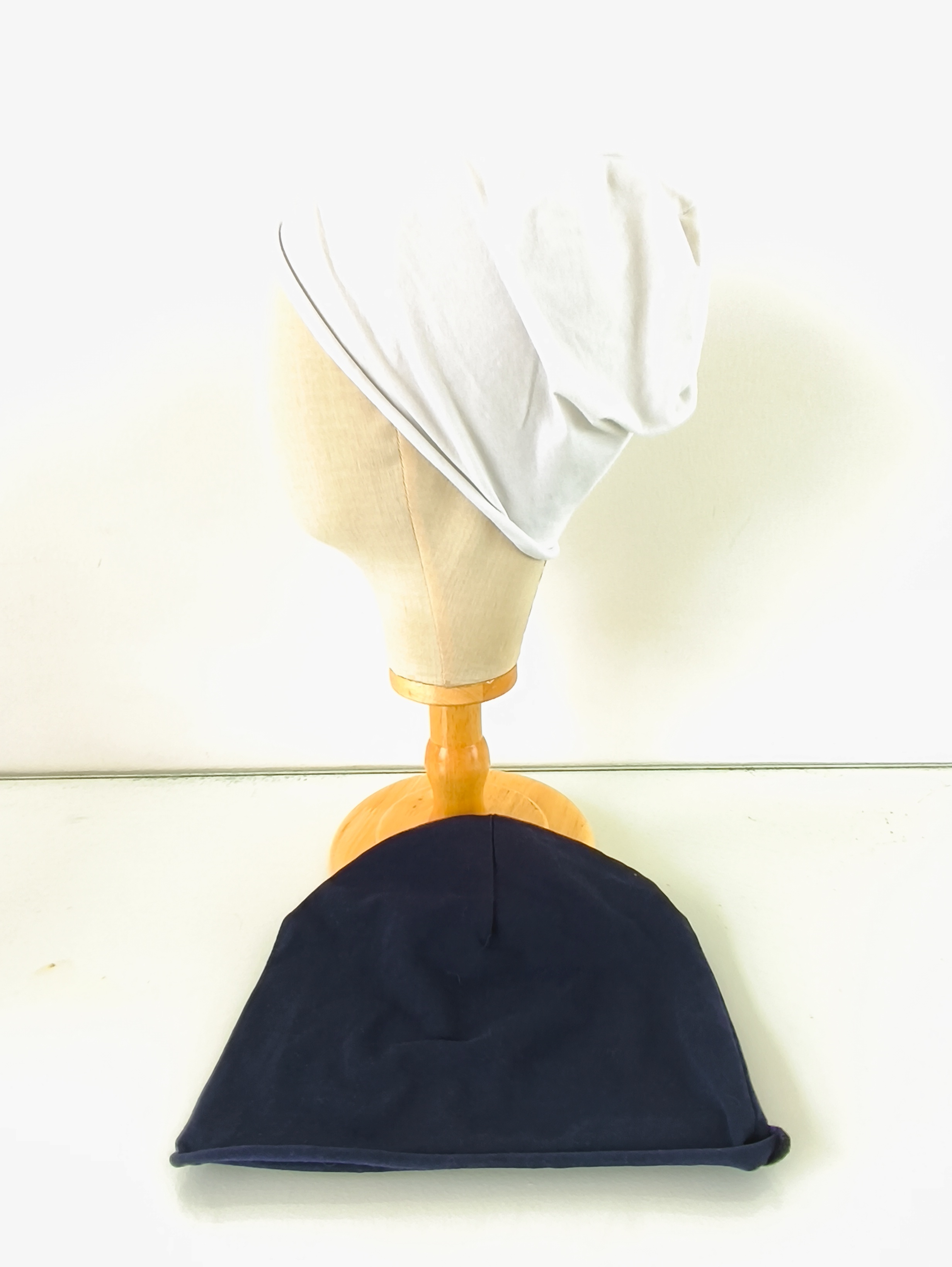 Bonnets simple 1blanc et 1bleu