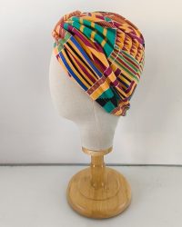 Bonnet avec fleur prénouée