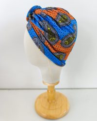 Bonnet avec fleur prénouée