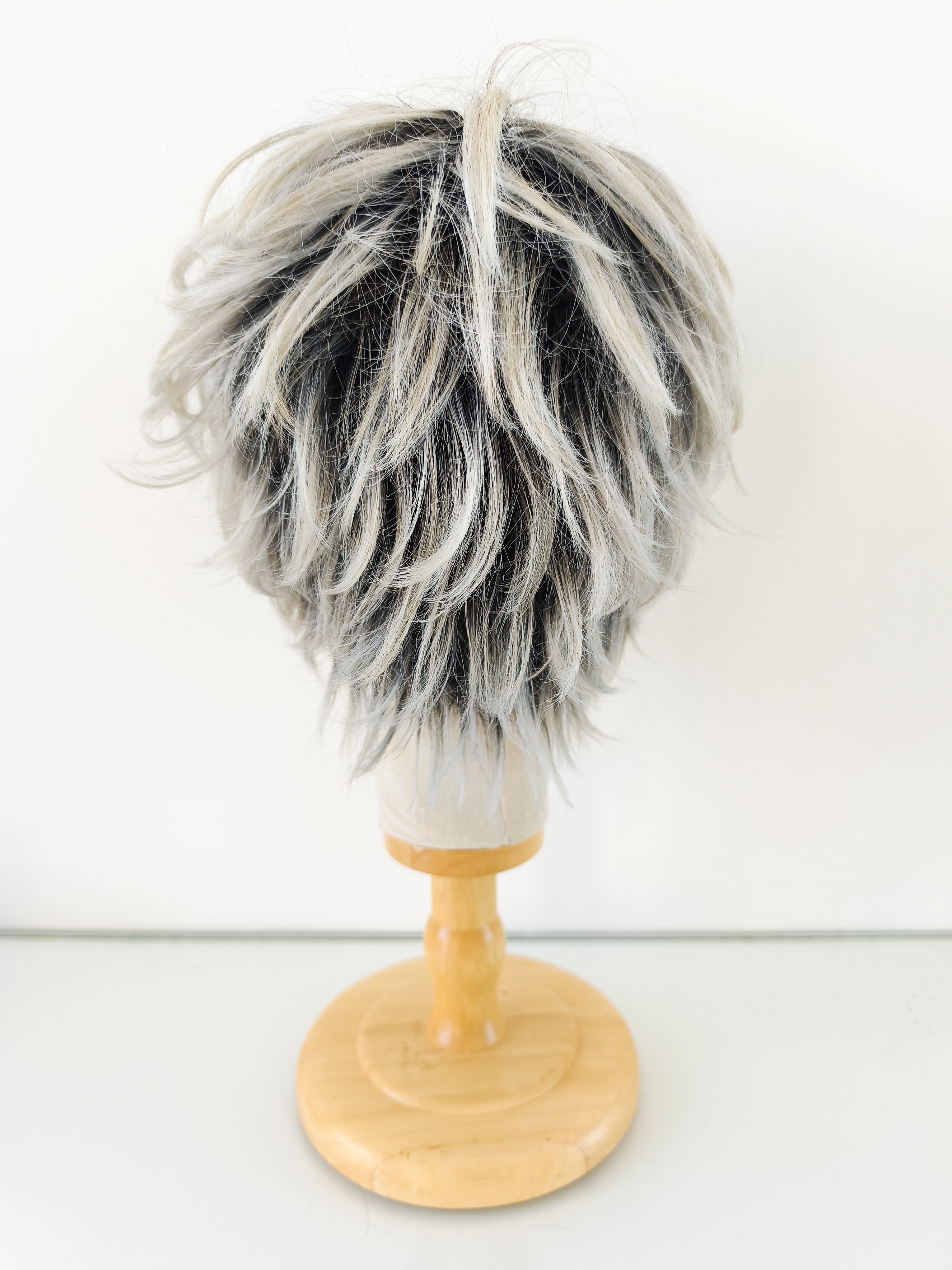Perruque courte (n4081) – Image 4