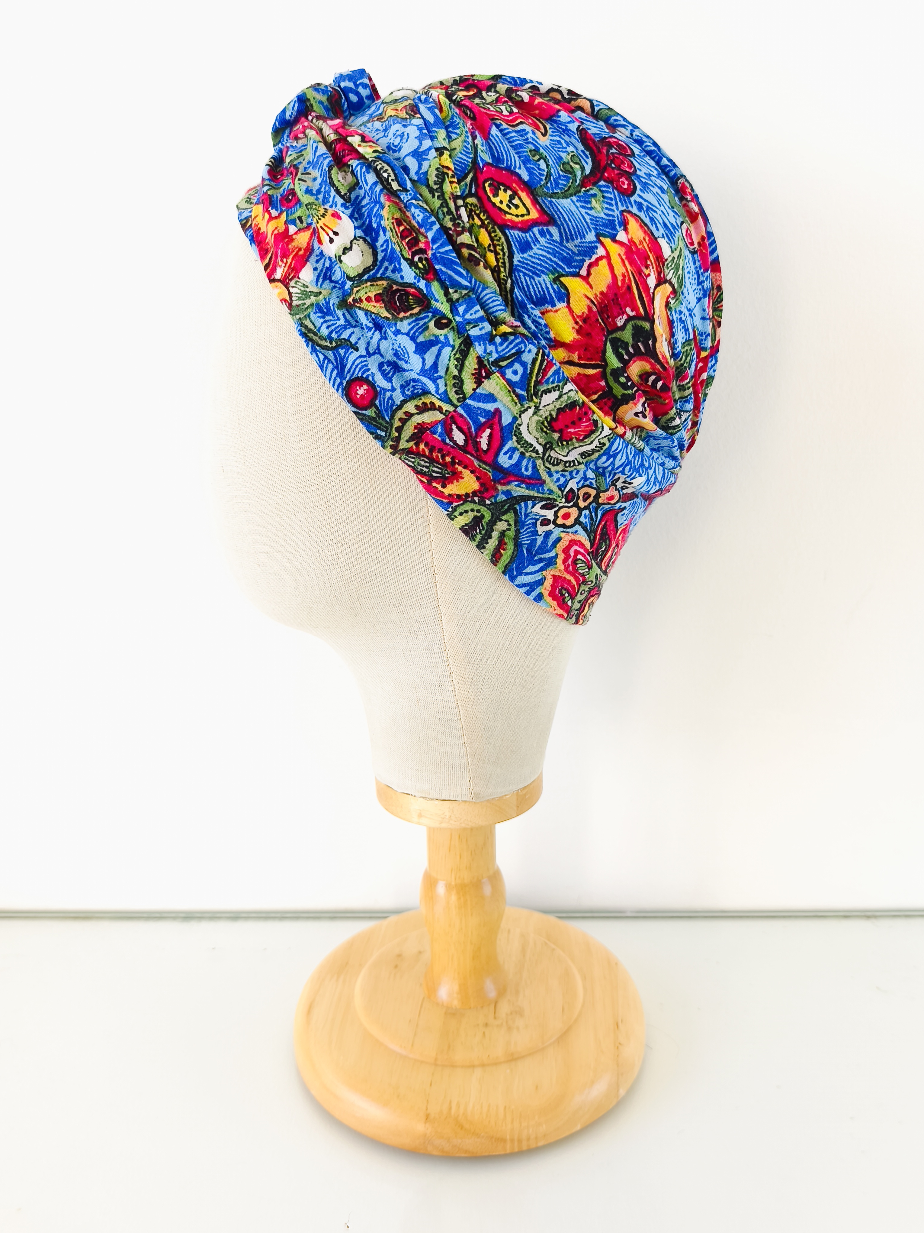 Bonnet coloré marque Fleurie